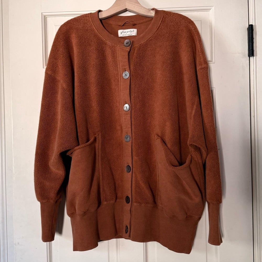Free People Kit Sweatshirt ~ NWT - Picture 4 of 5